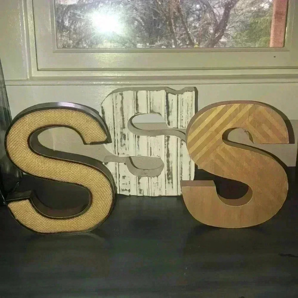 Bundle of 3 “S” Accent Decor - Picture 1 of 4
